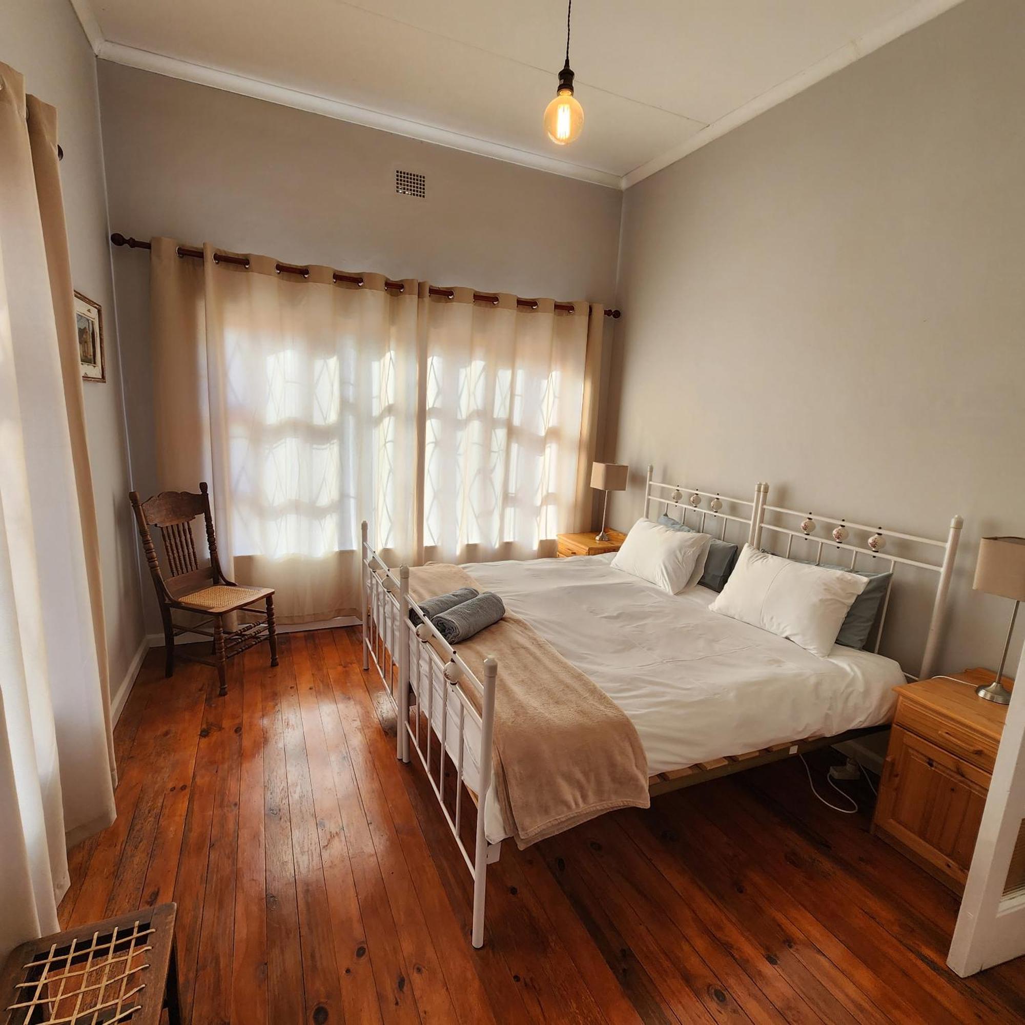 Karoo Leeu Self Catering Villa Oudtshoorn Eksteriør billede